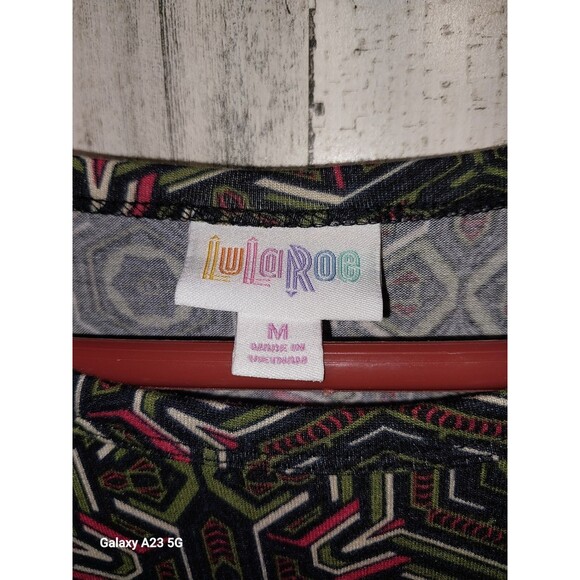 Lularoe Carly Medium Green Red Kaleidoscope Print Dress - Picture 4 of 7